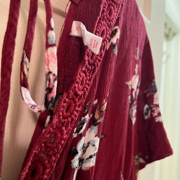 Super cute romper - Picture 2 of 3